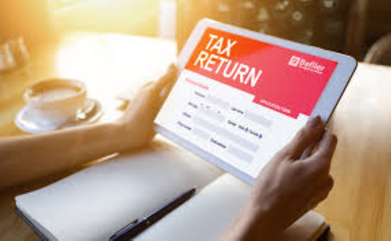 Personal Tax Return in Canada: What to Gather, What to Claim, and How to File