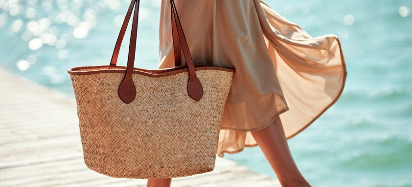 Aintzane and the Summer Story of a women bag